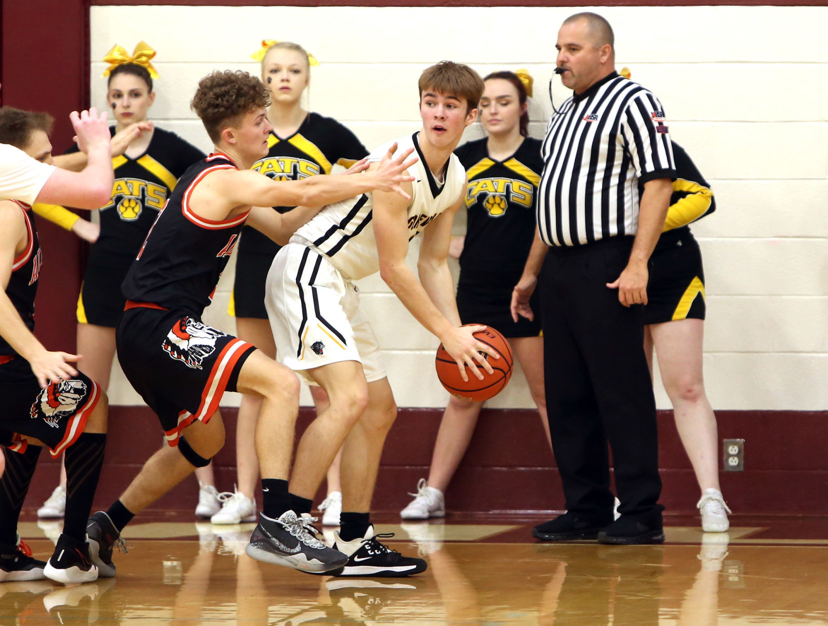 Sesser-Valier Holiday Tournament Championship
